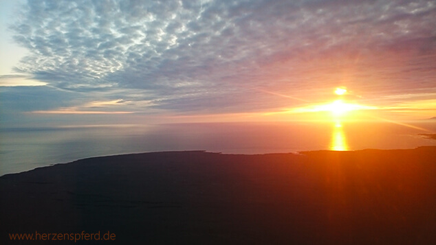 Reiturlaub Island Sonnenuntergang